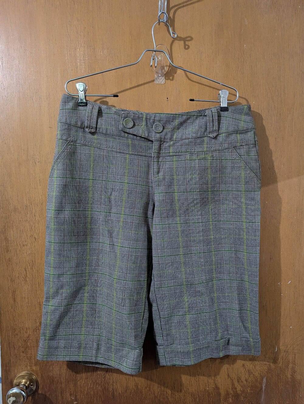 DKNY Size 14 plaid Shorts